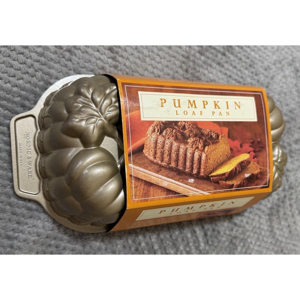 Williams Sonoma Nordic Ware Botanical Pumpkin Loaf Pan Fall NEW 1lb Size